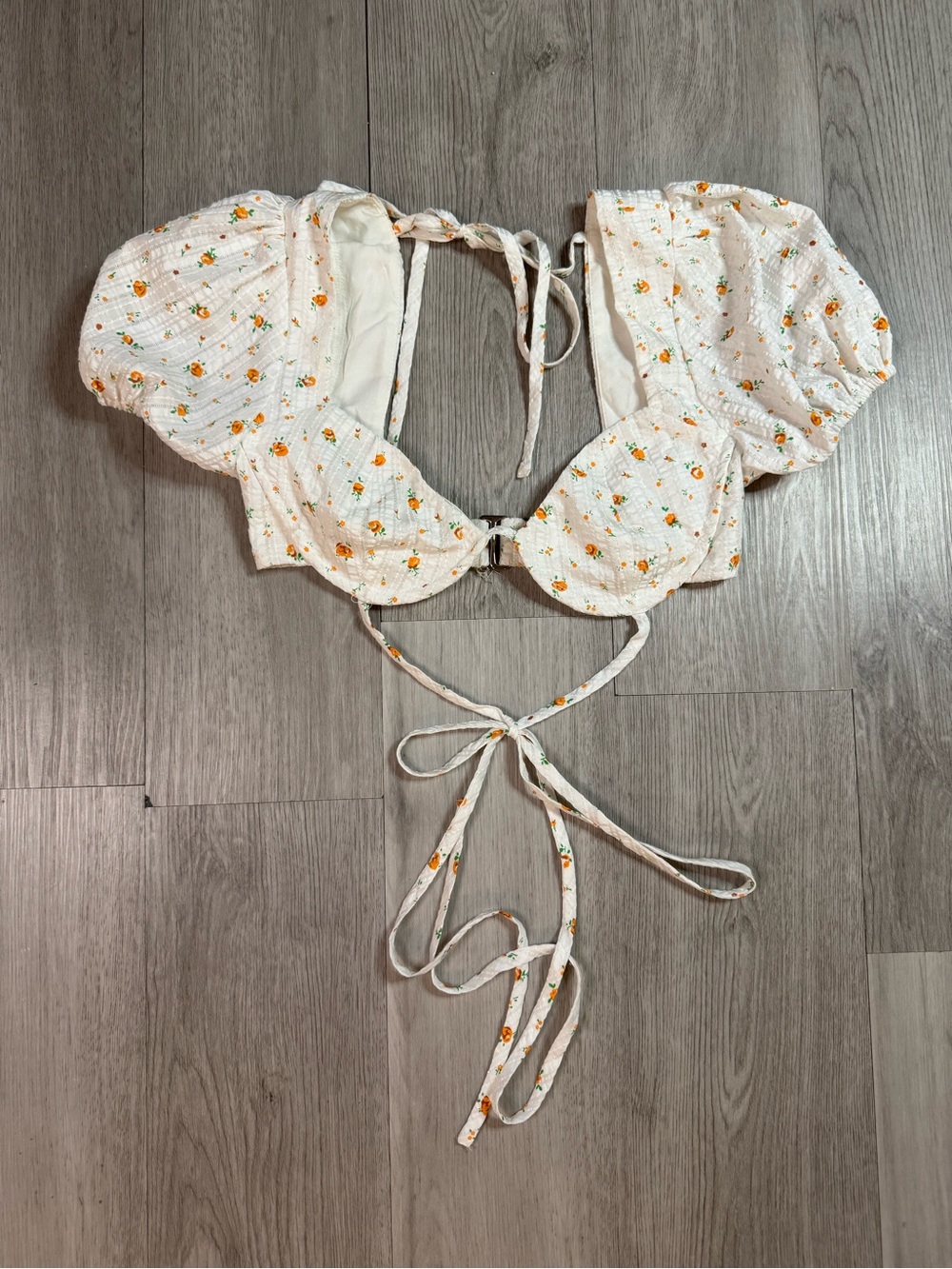 Princess Polly White Floral Puff Sleeve Tie Back Crop Top Xs size 2
